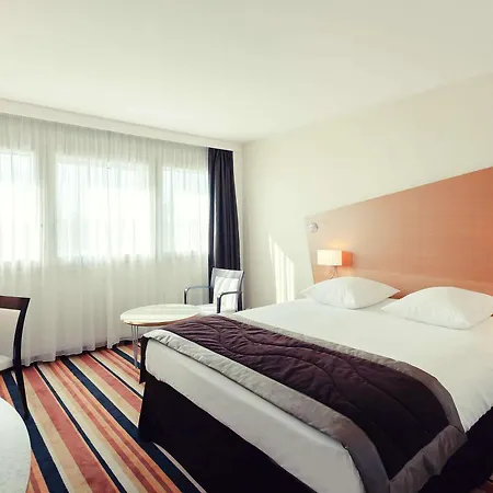 Mercure Orleans Centre Bords De Loire Exterior foto